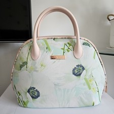 Ted Baker Large Beauty /Make