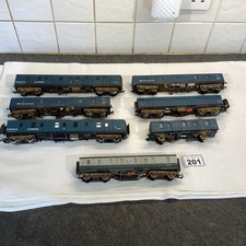 7x Lima 00 Gauge Parcels Express B80855 etc Vans + 1 Mainline. For Repair (201)