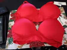 Bundle Of 2 Red no Boundaries