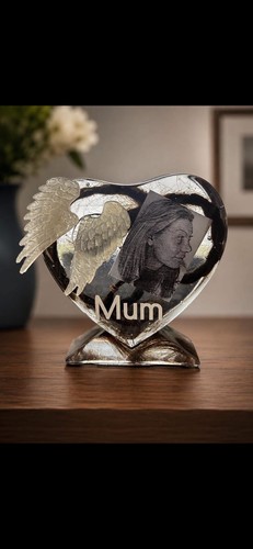 Beautiful resin heart - resin, photo
