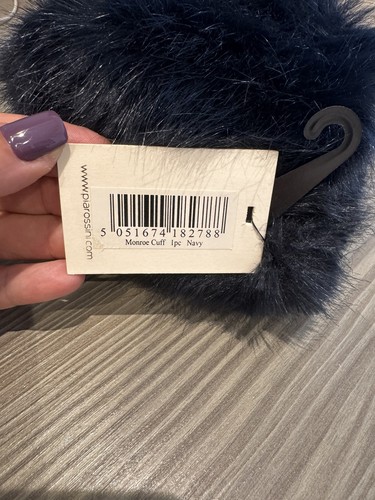 Faux fur wrist - cuff, in