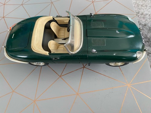 Burago scale die cast - burago,