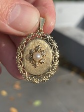 9ct Gold Cultured Pearl Exceptional Large Vintage Pendant 2.2 Grams