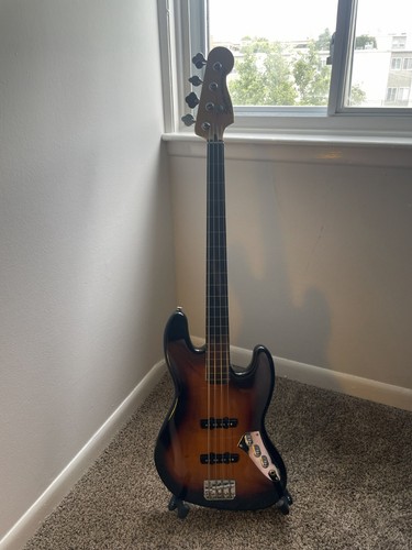 Squier vintage modified - squier,