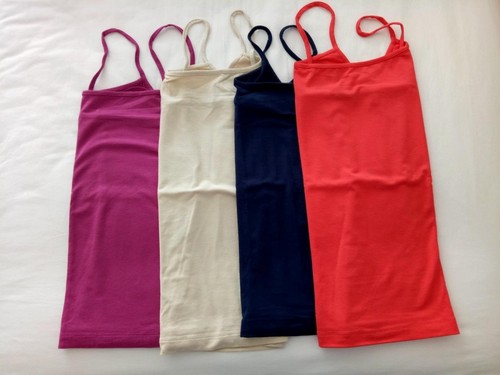 Lot ladies vests - 4, x