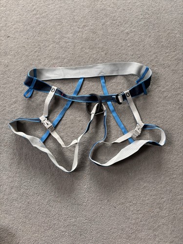 Petzl tour harness - harness, size