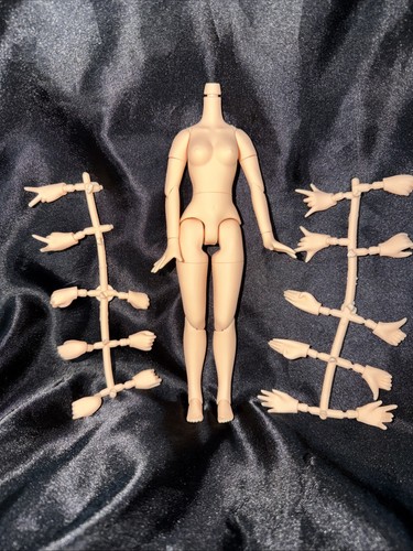 Jointed blythe body and - jointed, pair