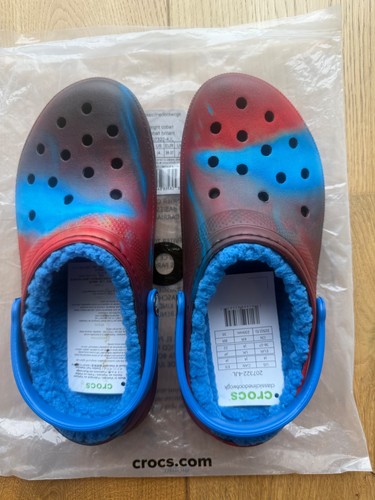 Bnwt crocs out this - this, world'
