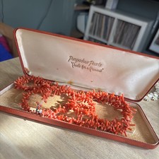 Vintage red coral necklace - red,