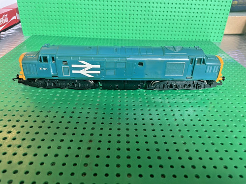 Hornby triang r751 class - hornby,