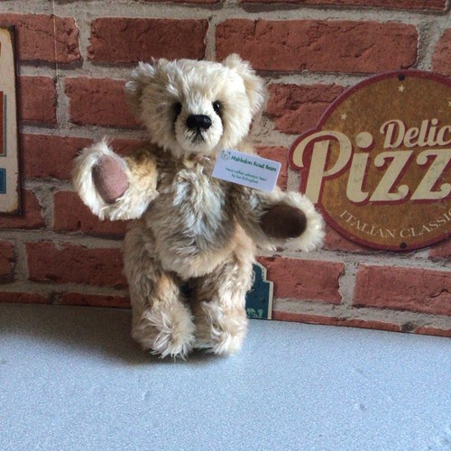Stunning mohair artist bear - stunning,