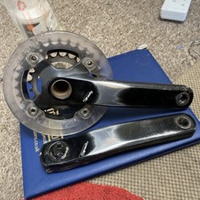 FSA GRAVITY LIGHT TRIPLE CRANKSET WITH BASH GUARD 32/22T 175MM HOLLOWTECH 104BCD