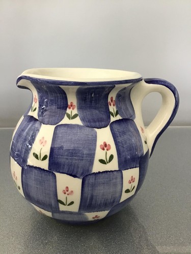 Pretty pottery jug - , for