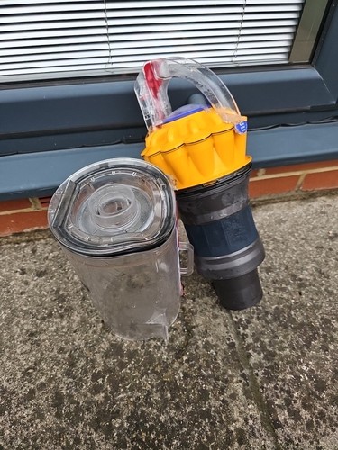 Dyson dc40 rollerball vacuum - dyson,