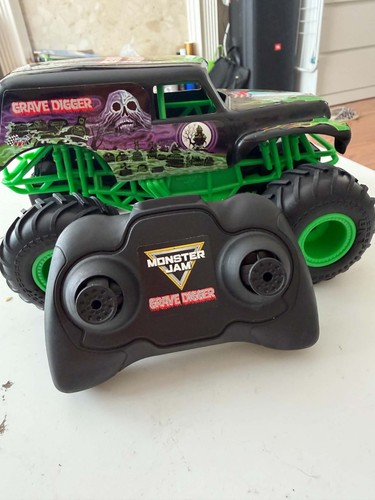 Monster jam grave - monster,
