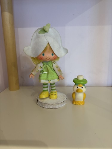 Vintage strawberry shortcake - vintage,