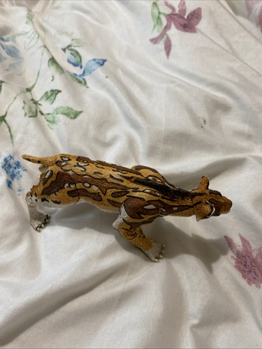 Primeval sabre tooth tiger - primeval,