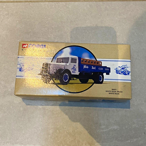 Corgi classics rock white 1948 - classics,