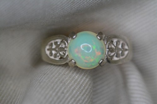 15ct opal solitaire ring - opal,