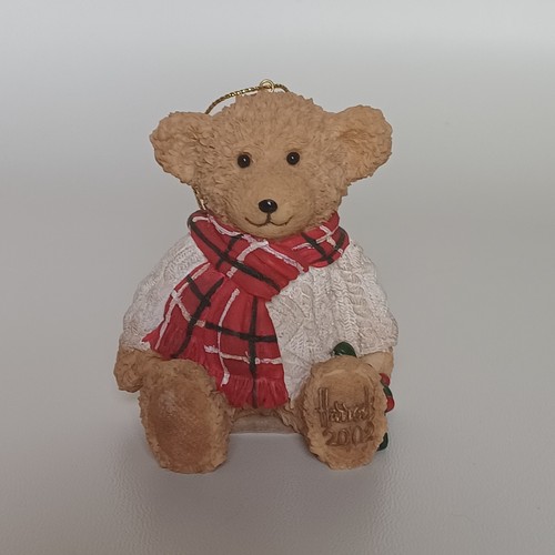 Harrods 2002 giles resin - 2002,