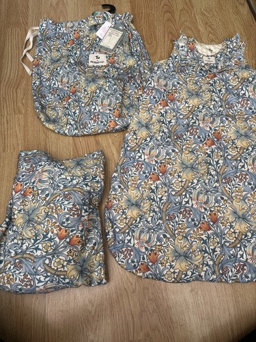 William morris baby sleeping - baby,
