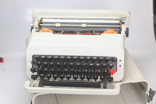 Olivetti valentine type - olivetti,