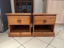 Derby Pine Bedside Cabinets with Drawer Set of 2 Pine Finish Bedroom Furniture