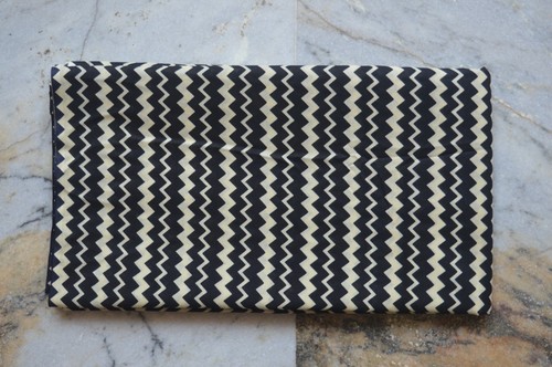 Yard indian black - indian, beige