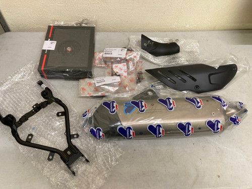 Genuine ducati desertx sport - ducati,