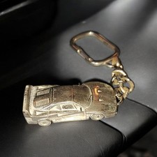 Collectable Vintage Burago Keychain Ferrari F40 1987 Metal Made In Italy Silver.