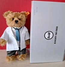 Steiff Classic Doctor Bear