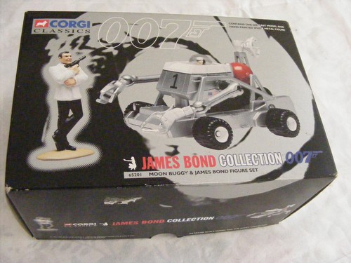Moon buggy james bond - &,