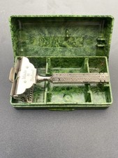 Vintage Ever-Ready Safety Shaver - Heavy Handle - In Green Bakelite Case.