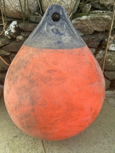 Inflatable polyform buoy - inflatable, a2