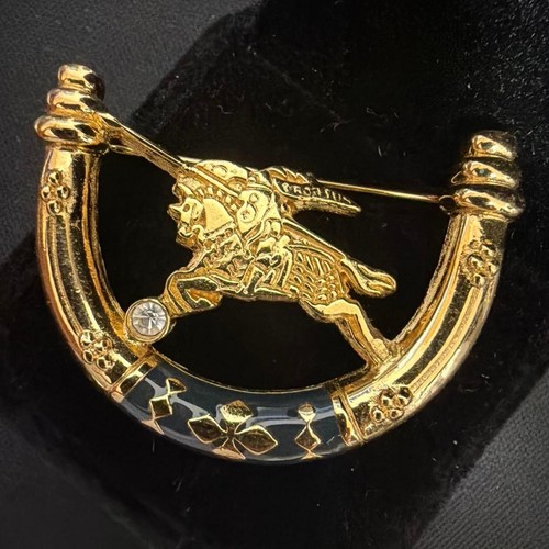 Vintage burberrys brooch pin - burberrys,
