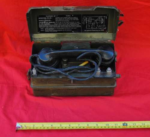 British army field telephone - british,