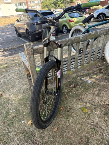Suntour xcm 26in dirt - sr,