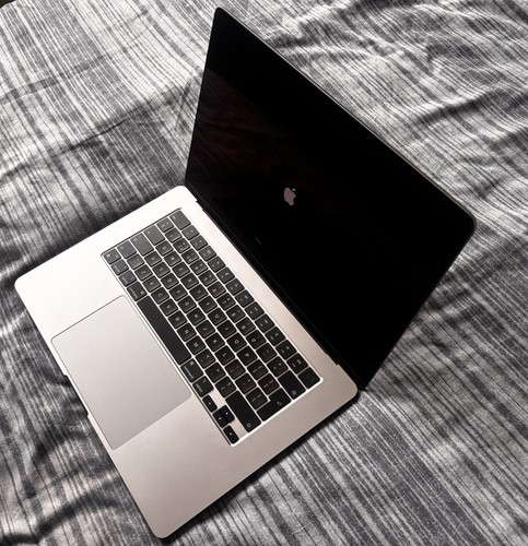Apple macbook 3in - 15.3in, (2023)