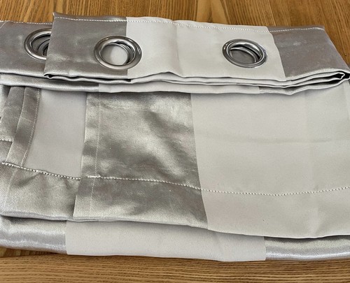 Pair silver sheen - of, cream