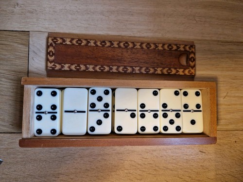 Dominoes set vintage - dominoes,
