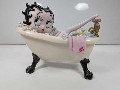 Vintage betty boop bathtub - betty,