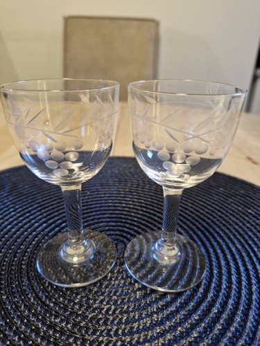Vintage sherry liquer glasses - sherry/liquer,