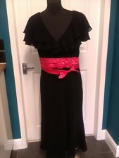 Michel Ambers V-Neck Frill