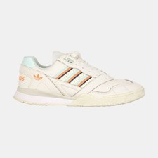 Adidas A.R. Trainers / UK 8 /