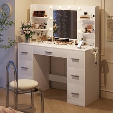 Vanity Desk w/ Mirror & 10