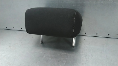 Head rest middle behind - rest,