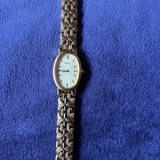 Seiko ladies gold tone - gold,