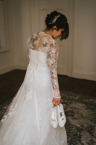 Ivory lace wedding dress - , in
