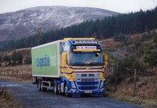 COL PHOTO: DAVIDSON (ANIMAL FEEDS) MAN 8 WHEEL BULKER - SF65 ZTU