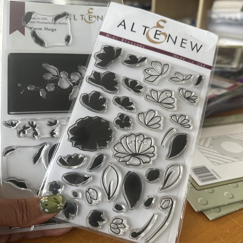 Altenew stamp set - altenew, x2